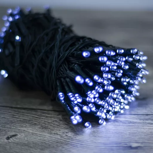 Solárna záhradná svietiaca reťaz 100 LED, studené biele svetlo, 20 m