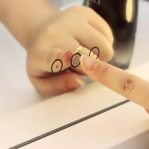 Kozmetické zrkadlo s LED osvetlením