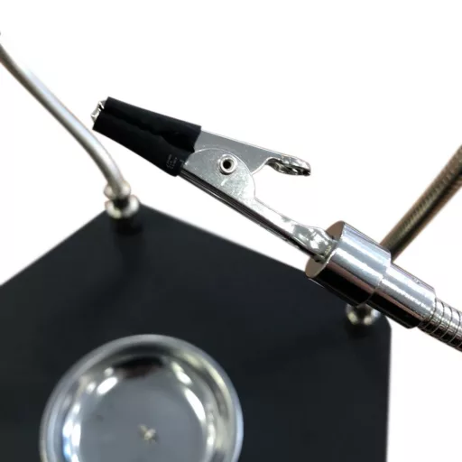 Držiak tretia ruka s lupou