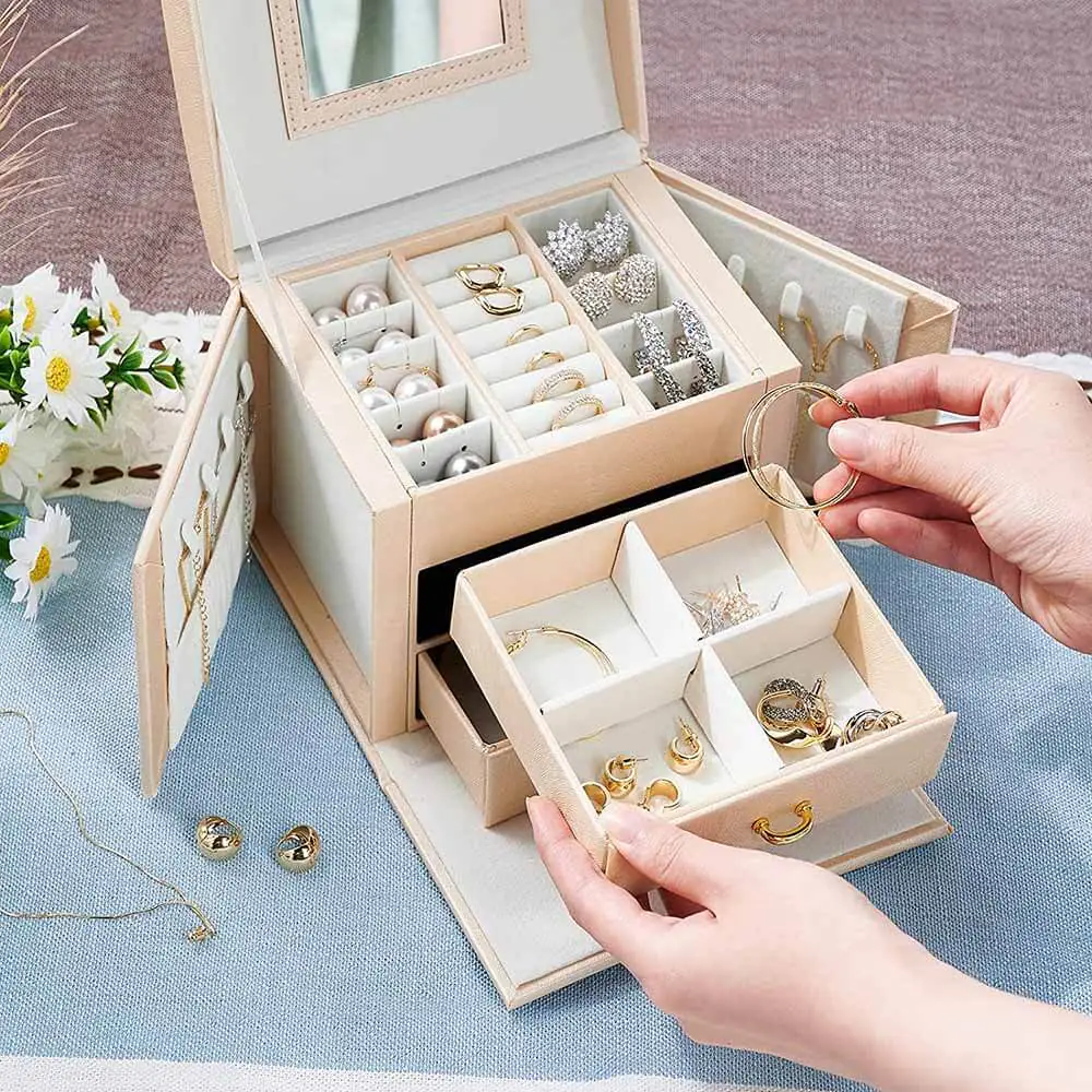 Elegantná šperkovnica ako darček pre dámy